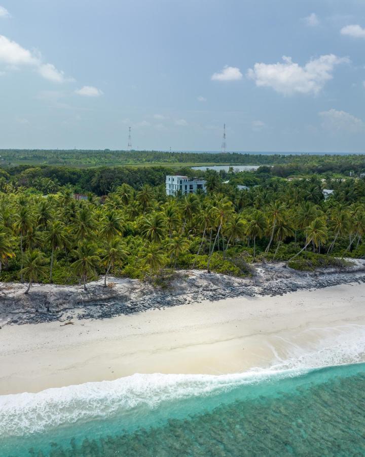 Ataraxis Grand And Spa Fuvahmulah Exterior photo